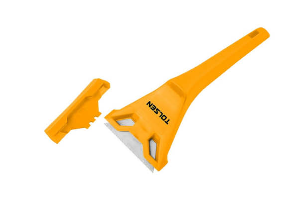 Scraper, razor blade