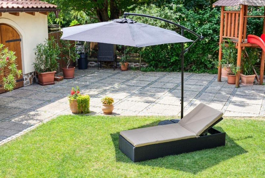 Cantilever garden parasol HAPPY SUN 300 beige