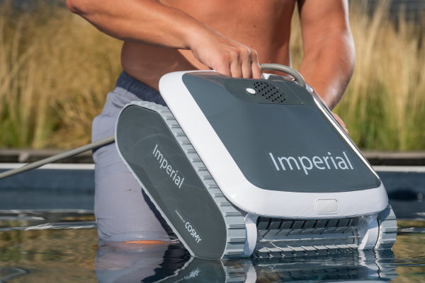 IMPERIAL - filter water volume 15m3/h; cleaning cycle 2hours, cleans bottom & wall & waterline