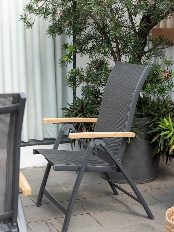 Essence - Folding armchair - ALU mit teak armrest