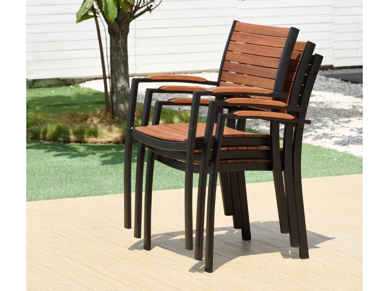FLAMINGO - Stackable chair