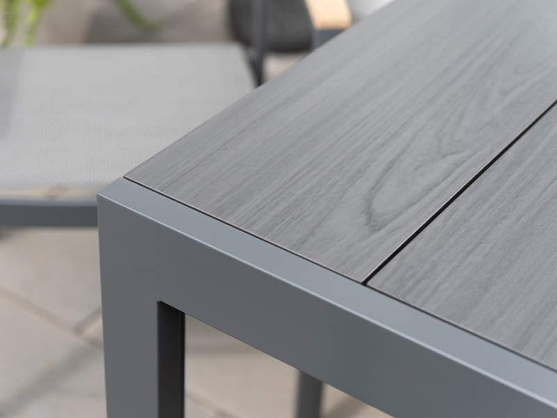 Essence Table 156–246 x 95 cm - ALU