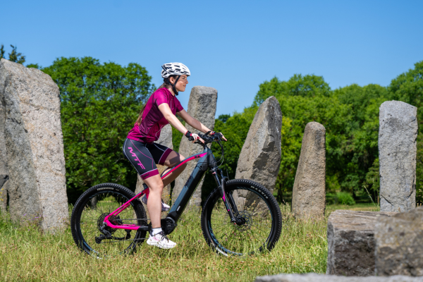 Hill 8.5 W