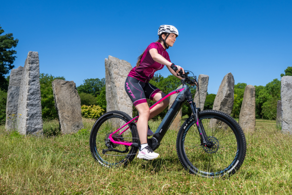 Hill 8.5 W